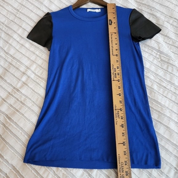 Bailey 44 faux leather sleeves stretchy shirt - Picture 9 of 9